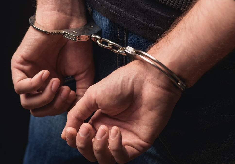 handcuffs-istockl
